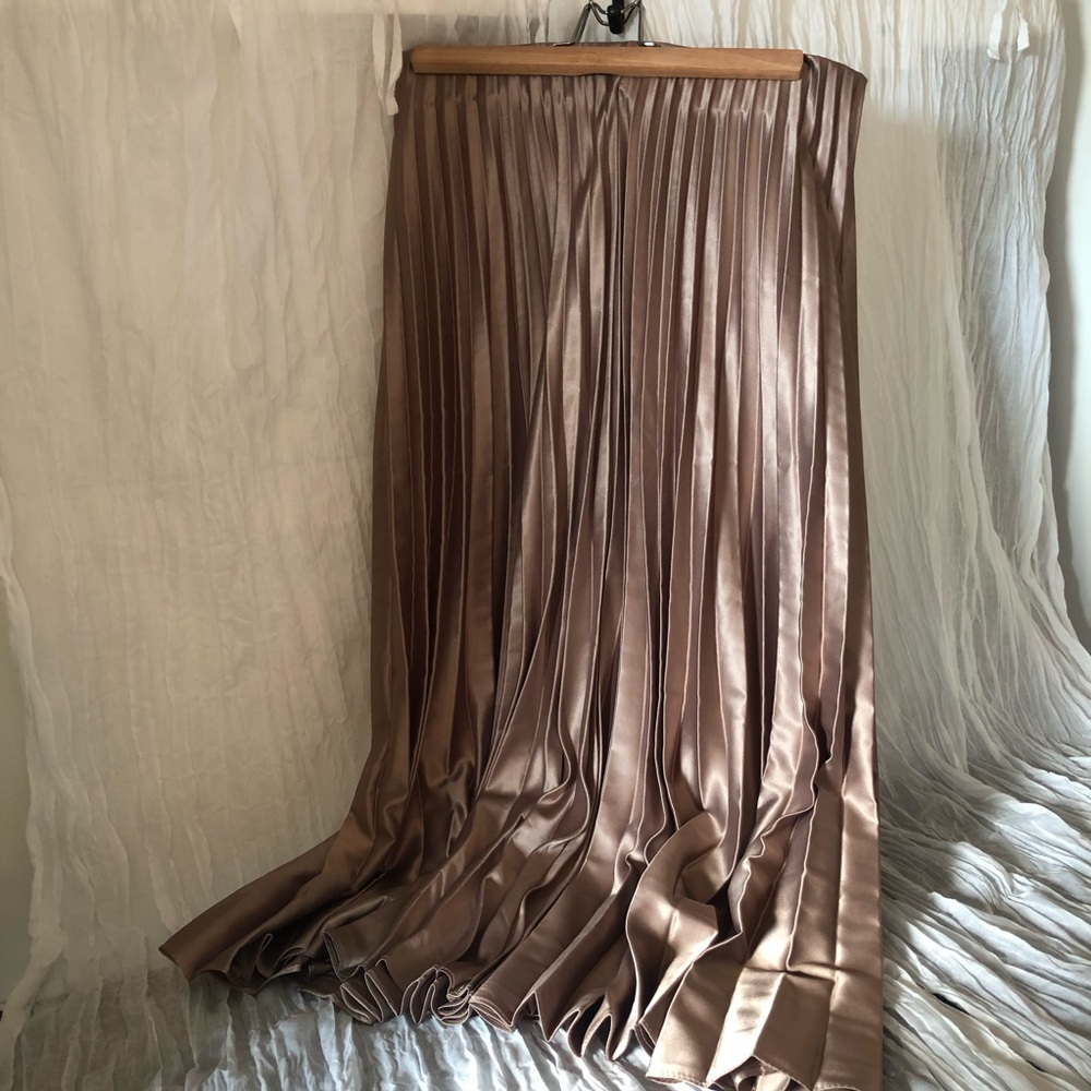 Zara brown shimmering pleated Aline skirt mid length size Medium